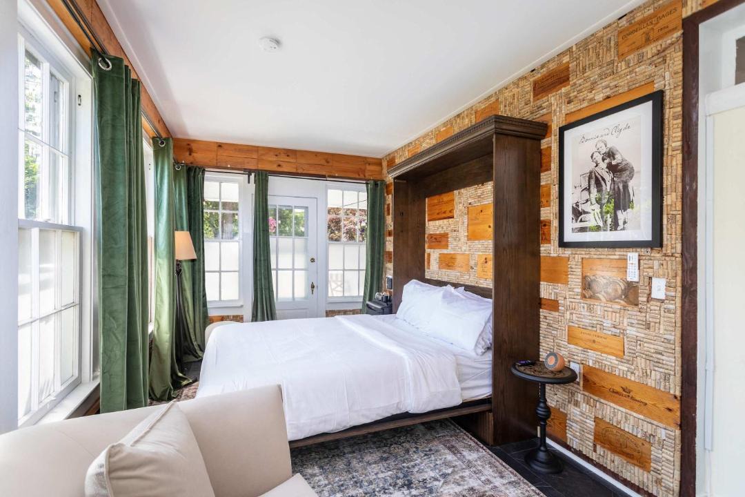 Photo of Bedroom in Luray