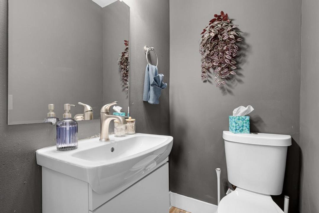 Photo of Bathroom in Tower Grove South
