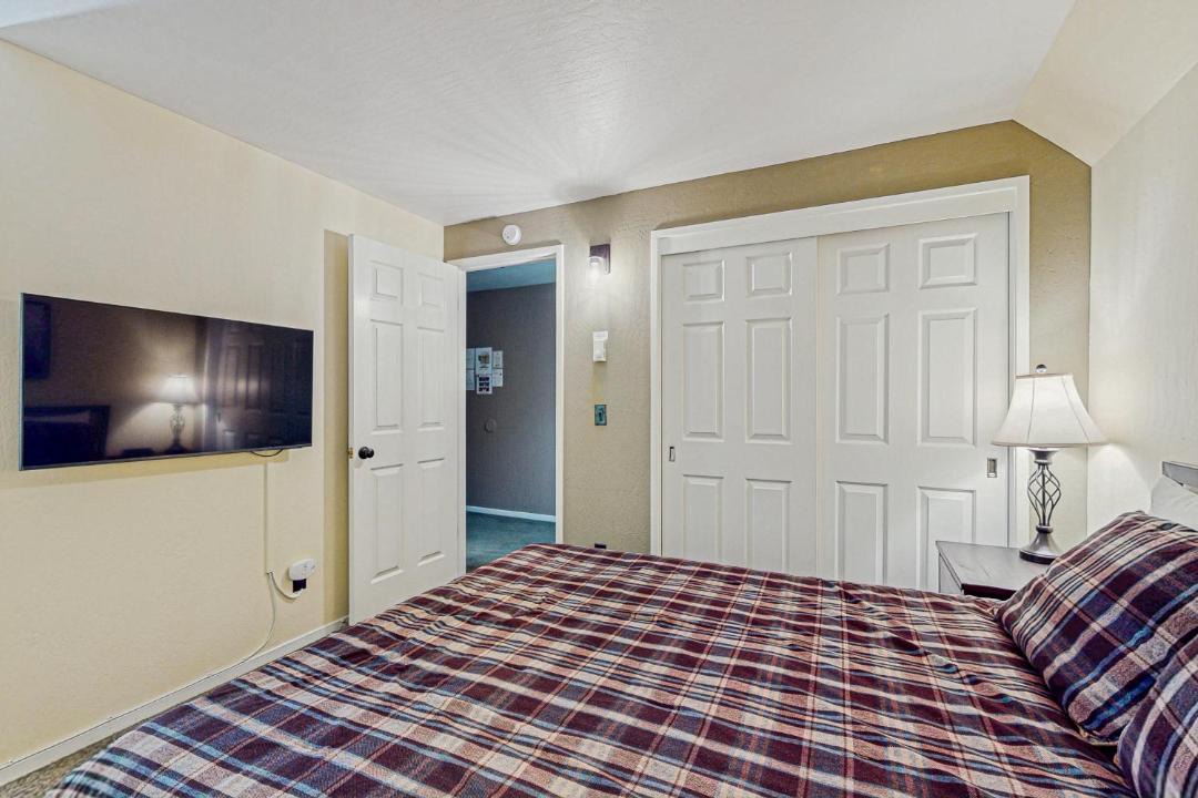 Photo of Bedroom in Tahoe Village
