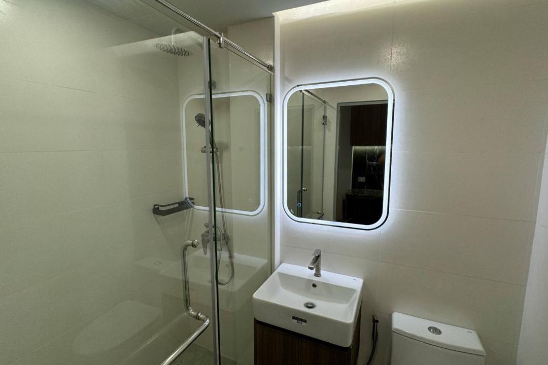 Photo of Bathroom in Pom Prap