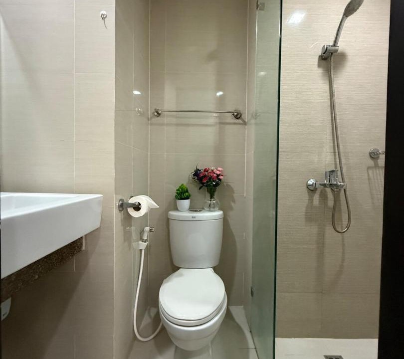 Photo of Bathroom in Salcedo Village