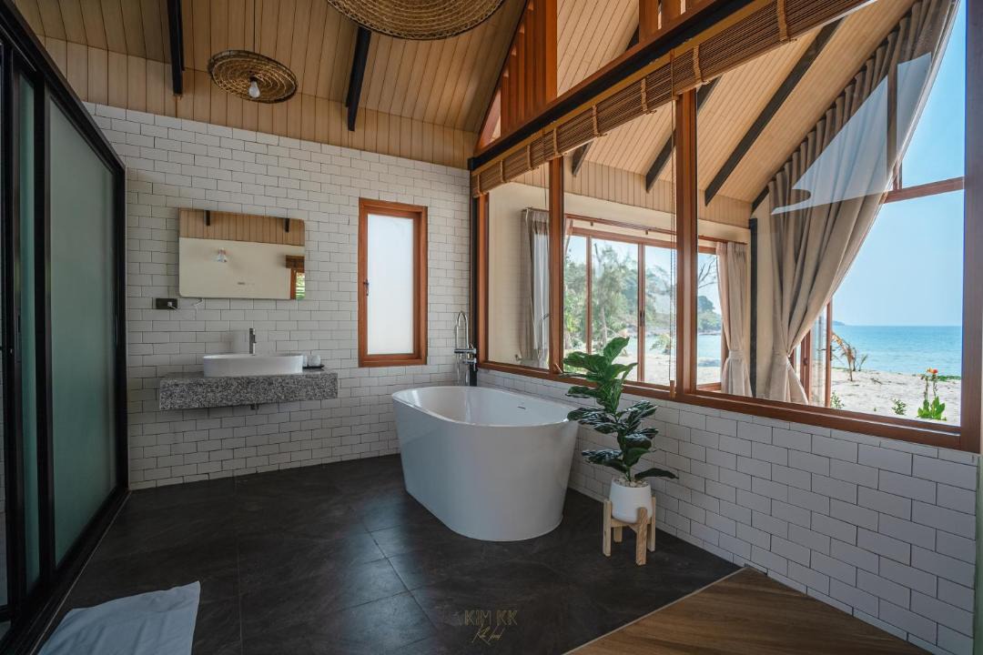 Photo of Bathroom in Ko Kood