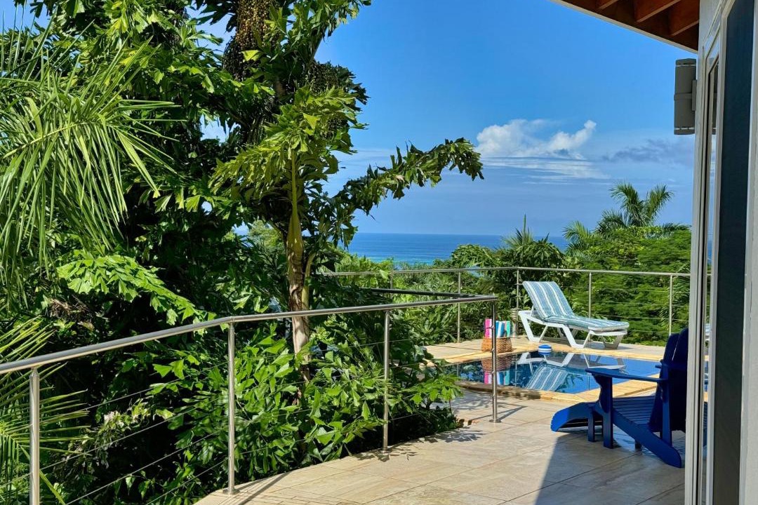 Photo of Patio Balcony in Pristine Bay