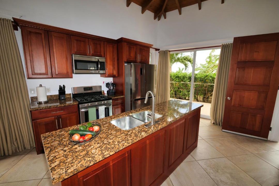 Photo of Kitchen in Pristine Bay