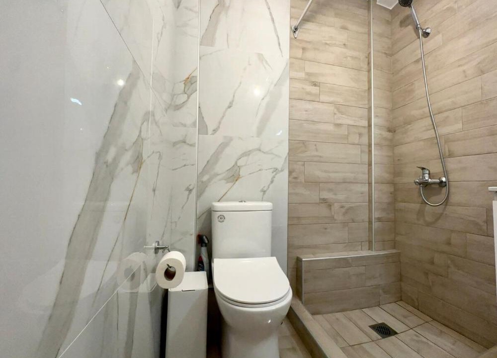 Photo of Bathroom in Ofrinion