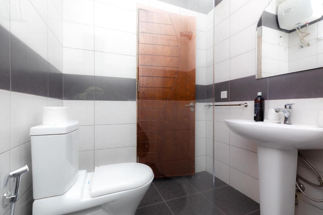 Photo of Bathroom in Dzorwulu