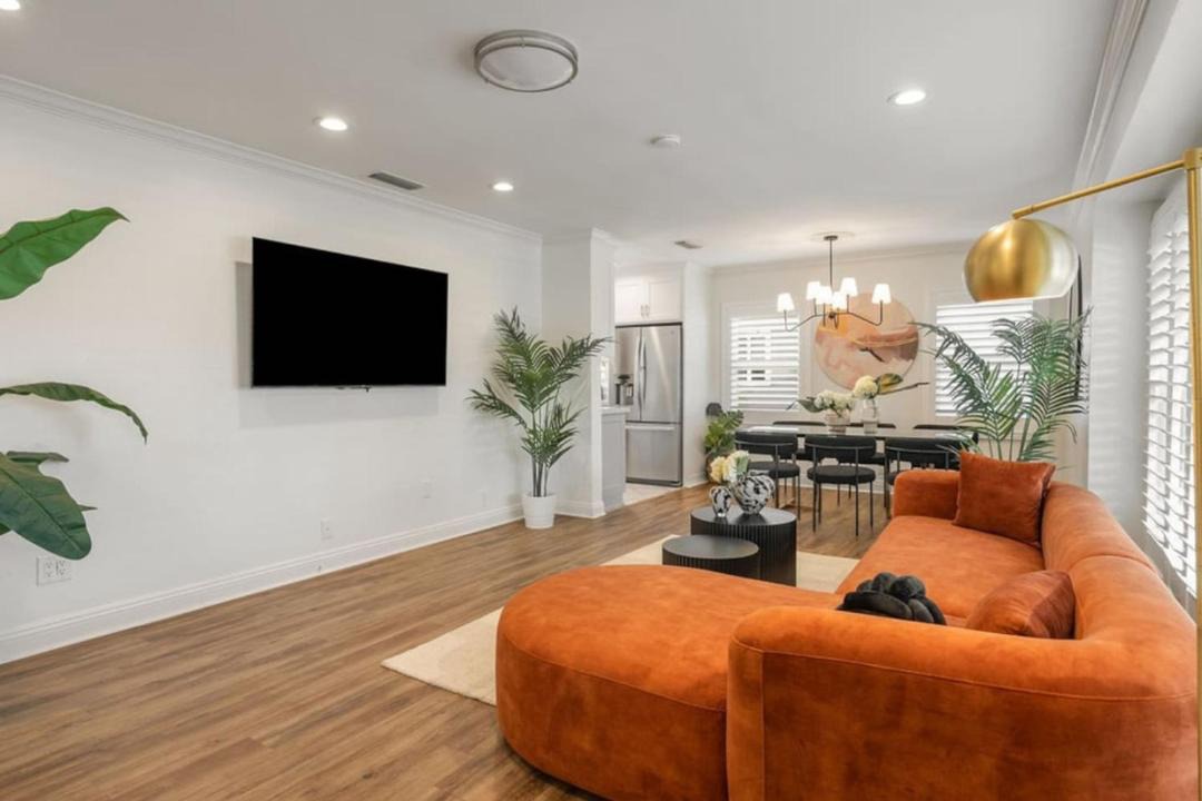 Photo of Livingroom in South of Conant