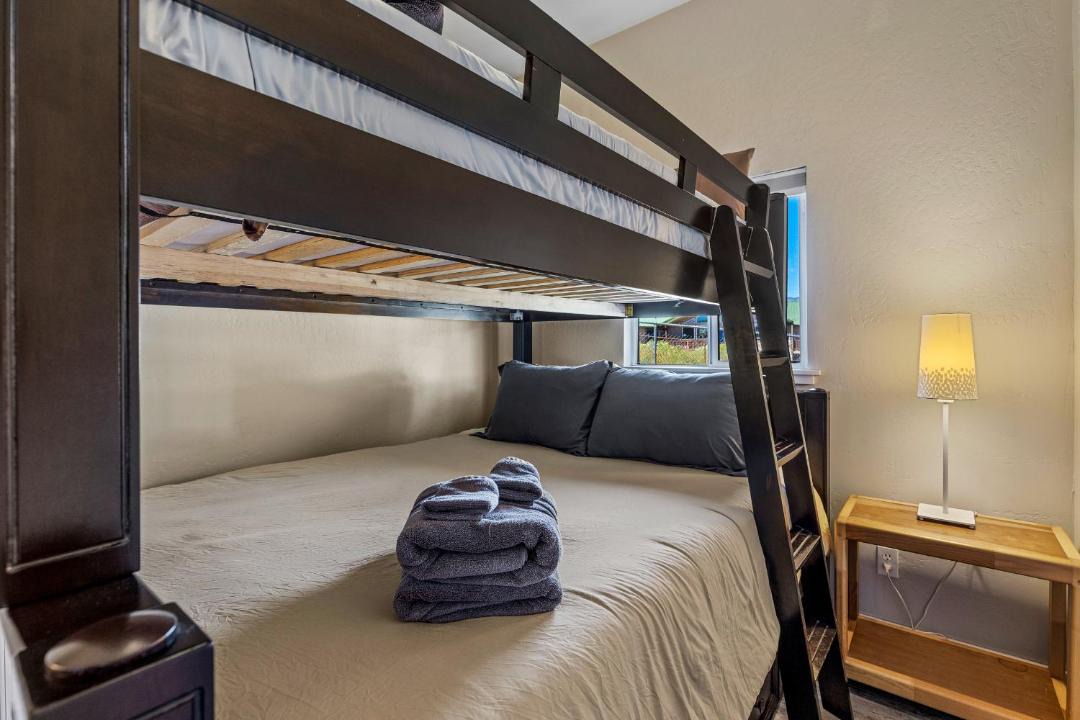 Photo of Bedroom in Abbott Loop