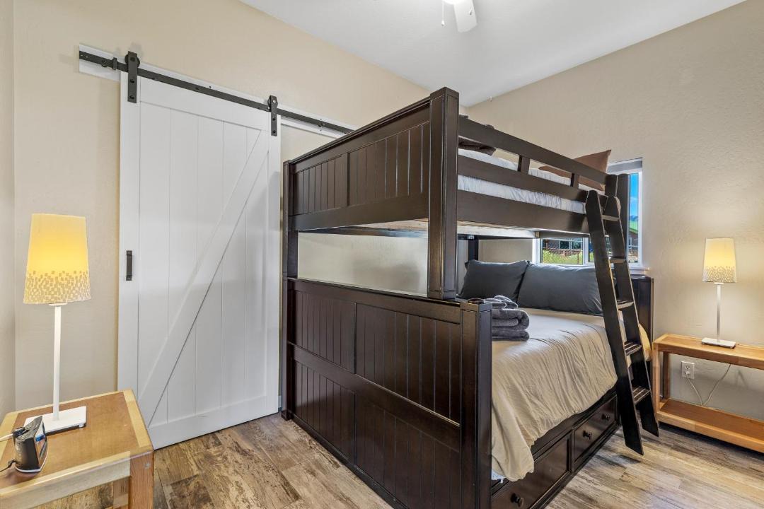 Photo of Bedroom in Abbott Loop