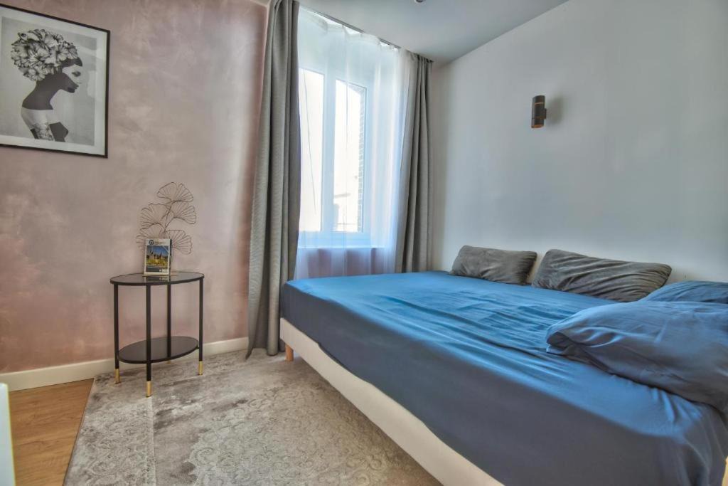 Photo of Bedroom in Maintenon