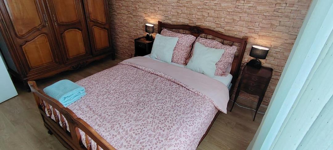 Photo of Bedroom in Carhaix-Plouguer