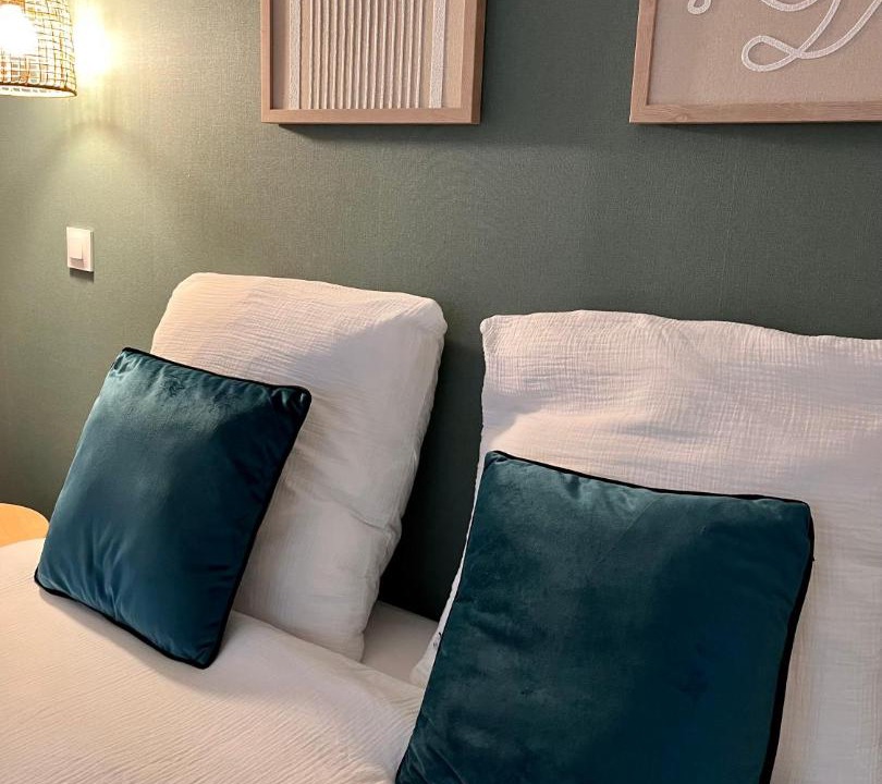 Photo of Bedroom in Centre-ville rive gauche