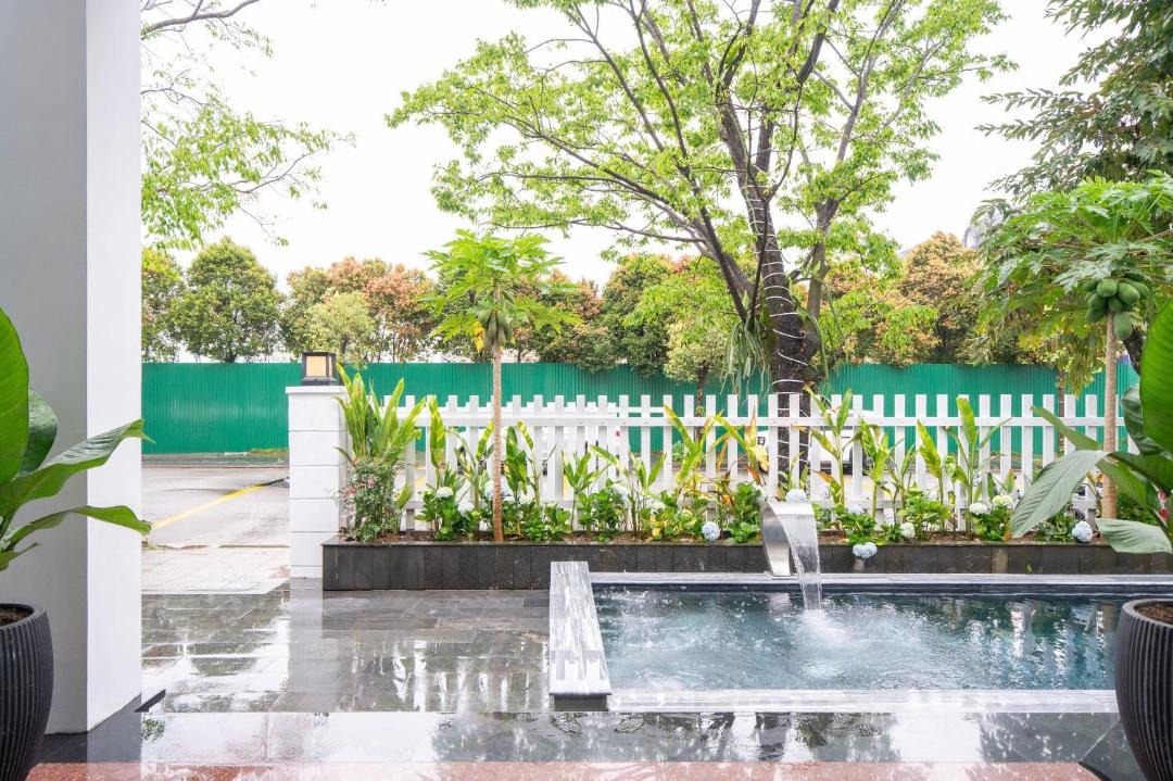 Photo of Others in Hue