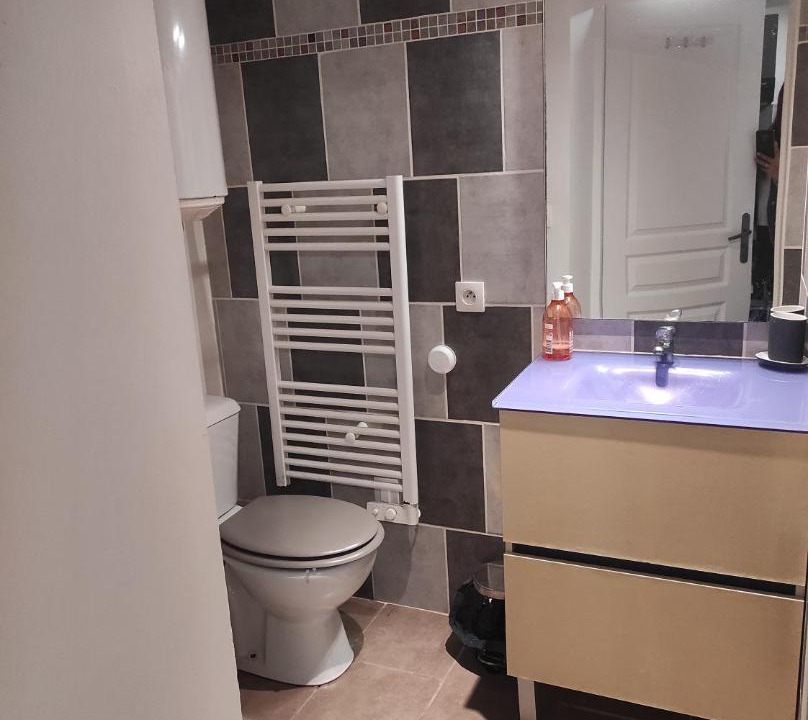 Photo of Bathroom in Langon