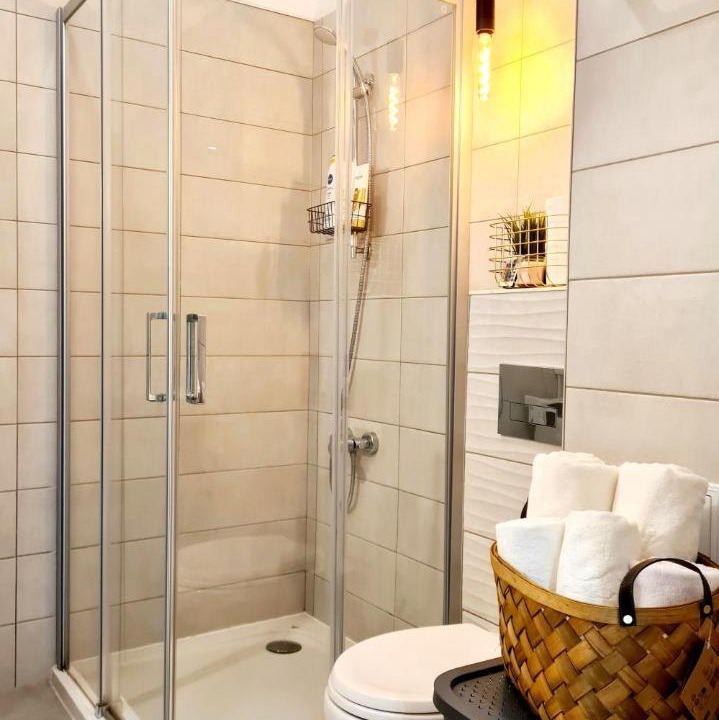 Photo of Bathroom in Militari