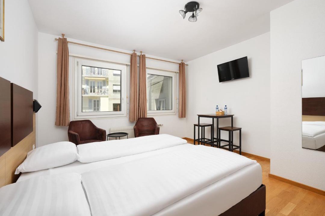 Photo of Bedroom in Montreux City Centre