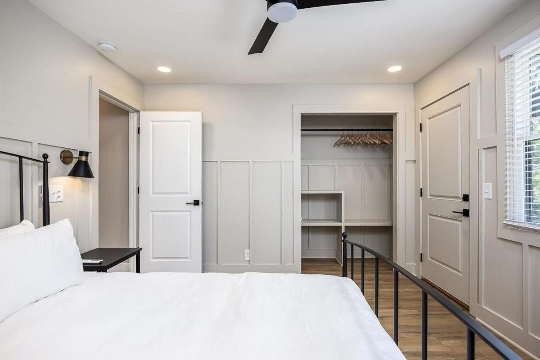 Photo of Bedroom in Hillsboro West End