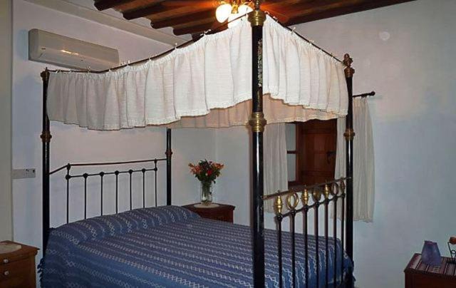 Photo of Bedroom in Kallepia