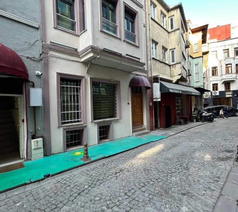 Photo of Buildings in Cagaloglu
