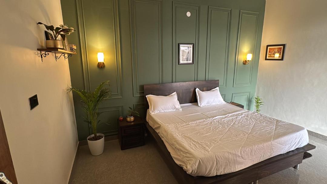 Photo of Bedroom in Beas