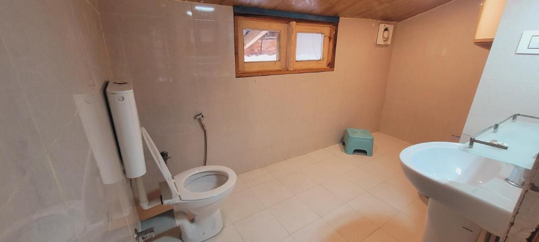 Photo of Bathroom in Nagin Bagh