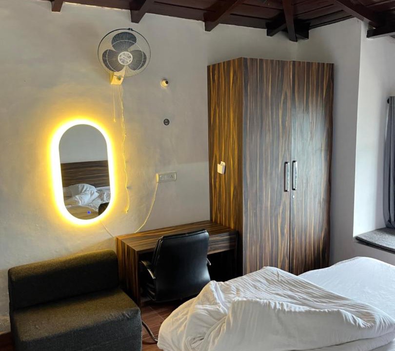 Photo of Bedroom in Mukteshwar