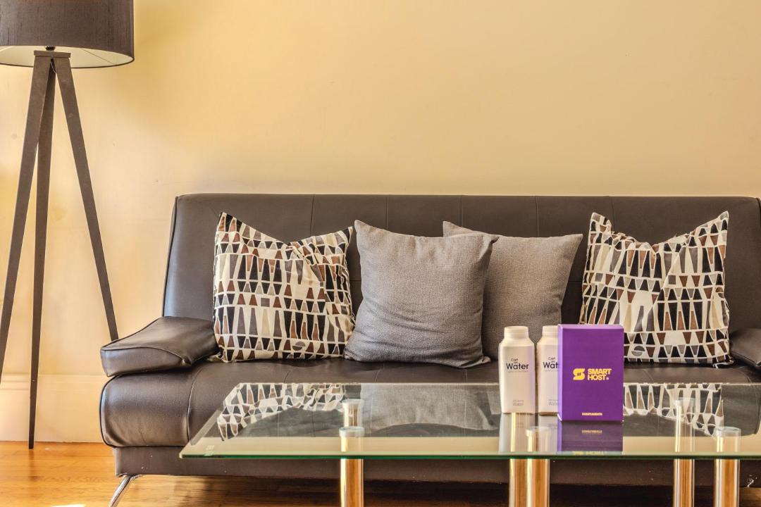 Photo of Livingroom in Wimbledon Park
