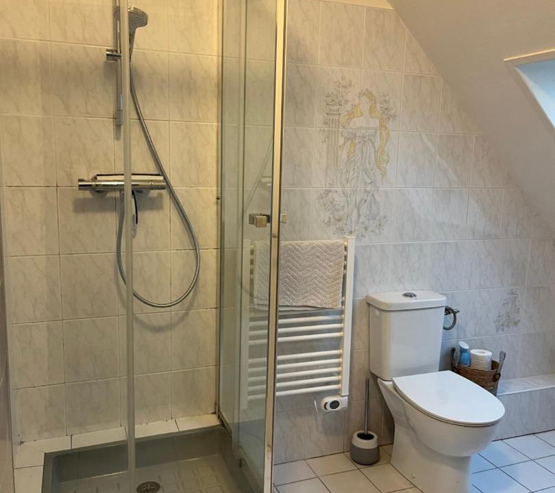Photo of Bathroom in Tredrez-Locquemeau