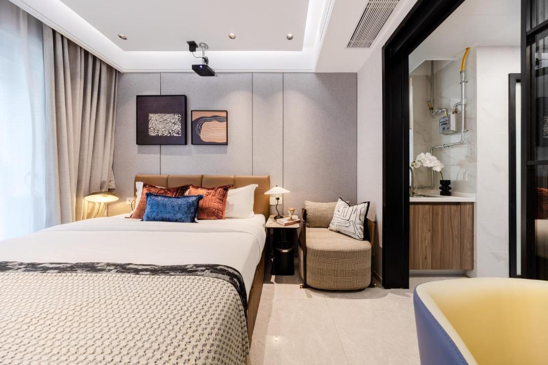 Photo of Bedroom in Central Business District