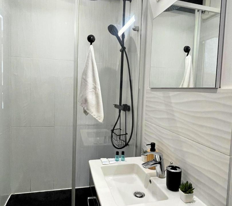 Photo of Bathroom in Gambetta