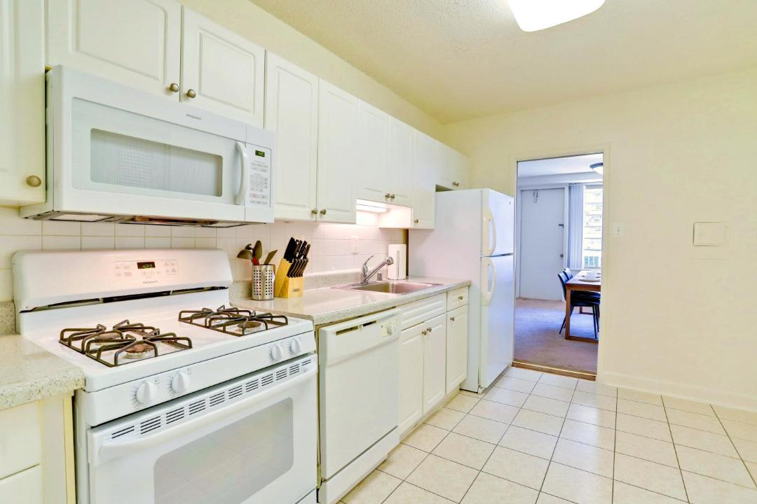 Photo of Kitchen in Aurora Highlands