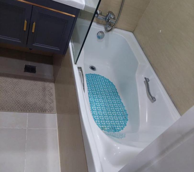 Photo of Bathroom in Salcedo Village