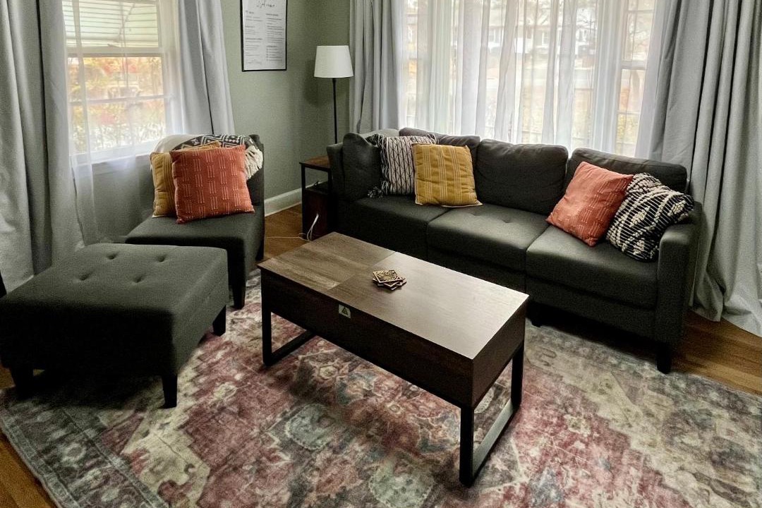 Photo of Livingroom in Winston - Salem