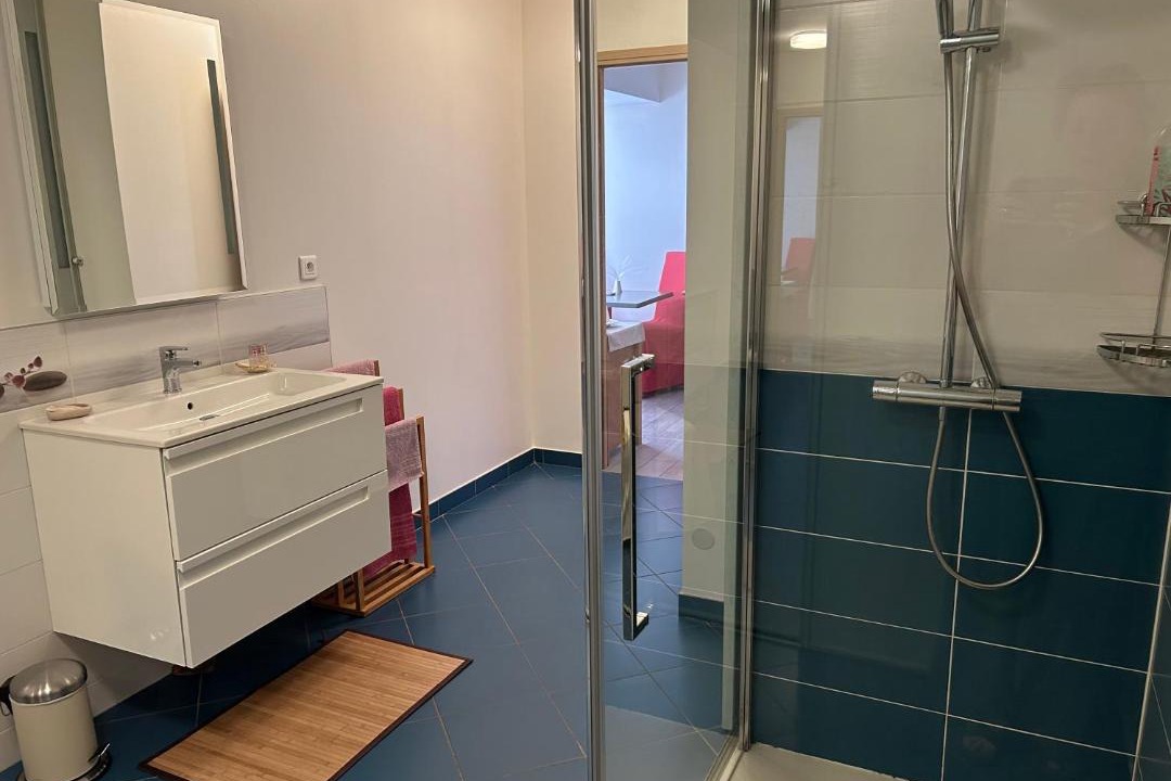 Photo of Bathroom in Fralignes