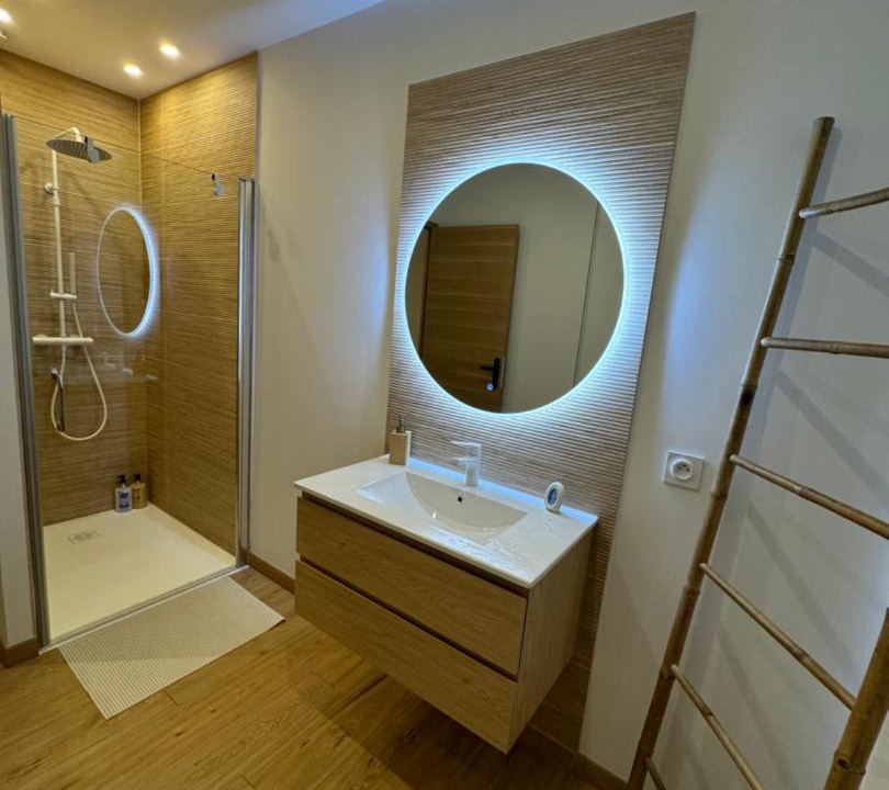 Photo of Bathroom in Saint-Aignan
