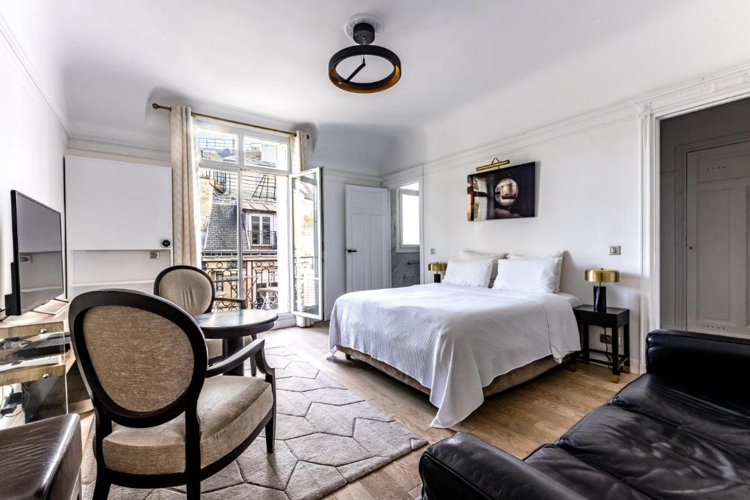 Photo of Bedroom in Faubourg-du-Roule