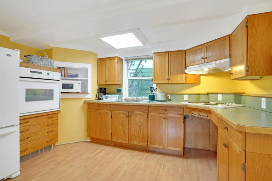 Photo of Kitchen in Riley Park-Little Mountain