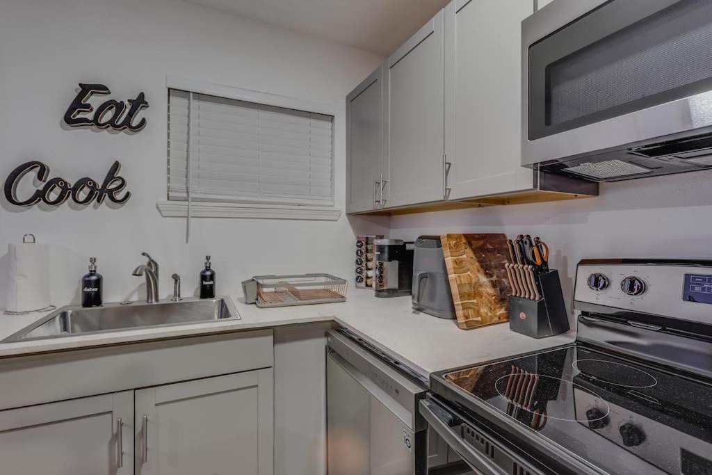 Photo of Kitchen in Neartown