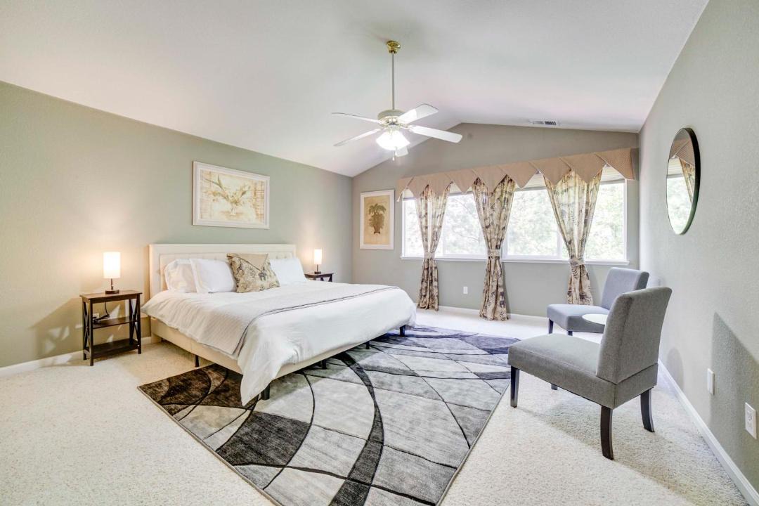 Photo of Bedroom in West University