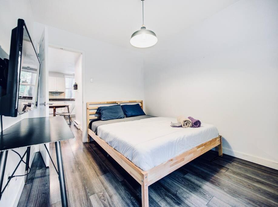 Photo of Bedroom in Griffintown