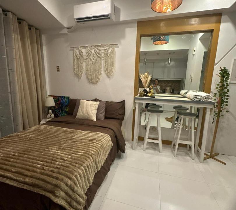 Photo of Bedroom in Legazpi Village