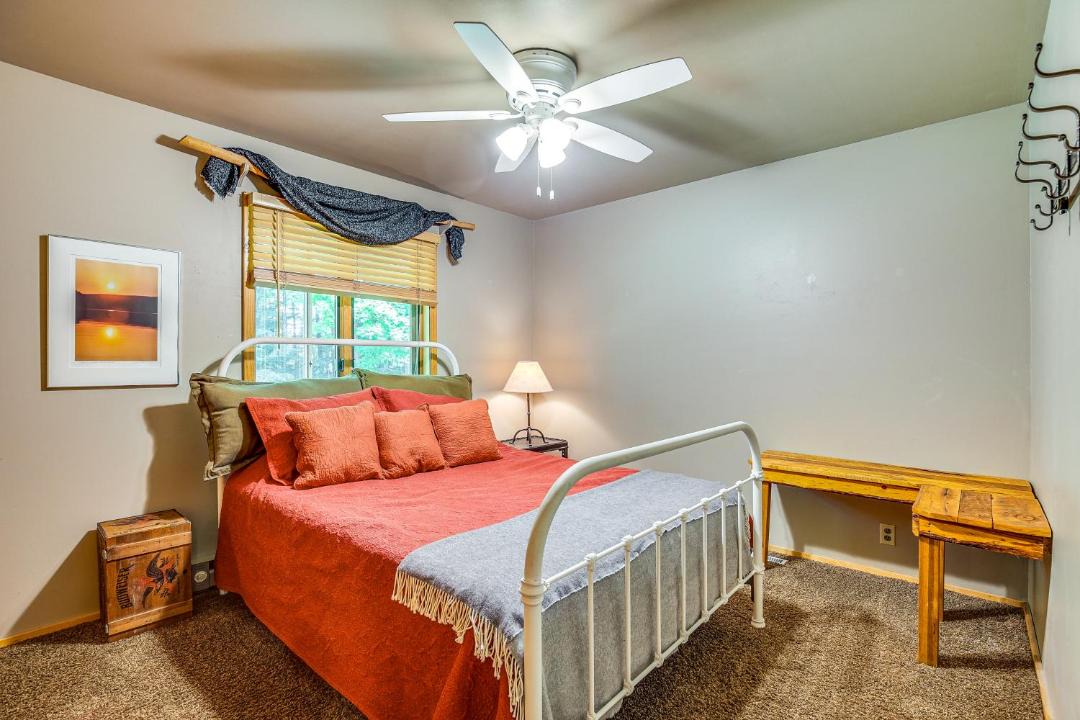 Photo of Bedroom in Townsend