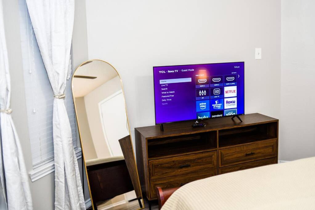 Photo of Bedroom in Grand Prairie