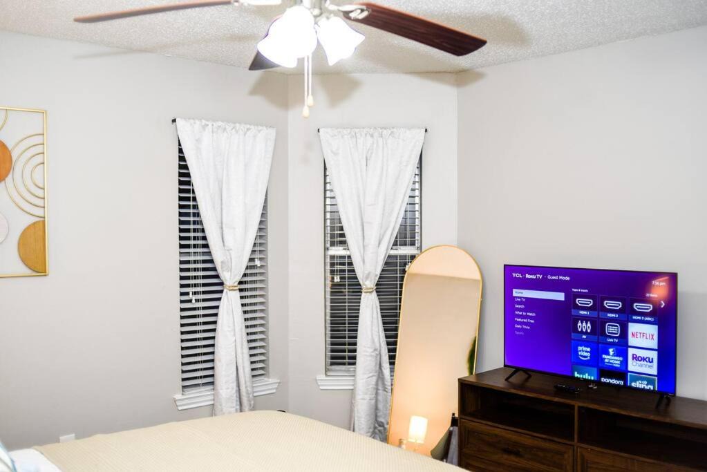 Photo of Bedroom in Grand Prairie