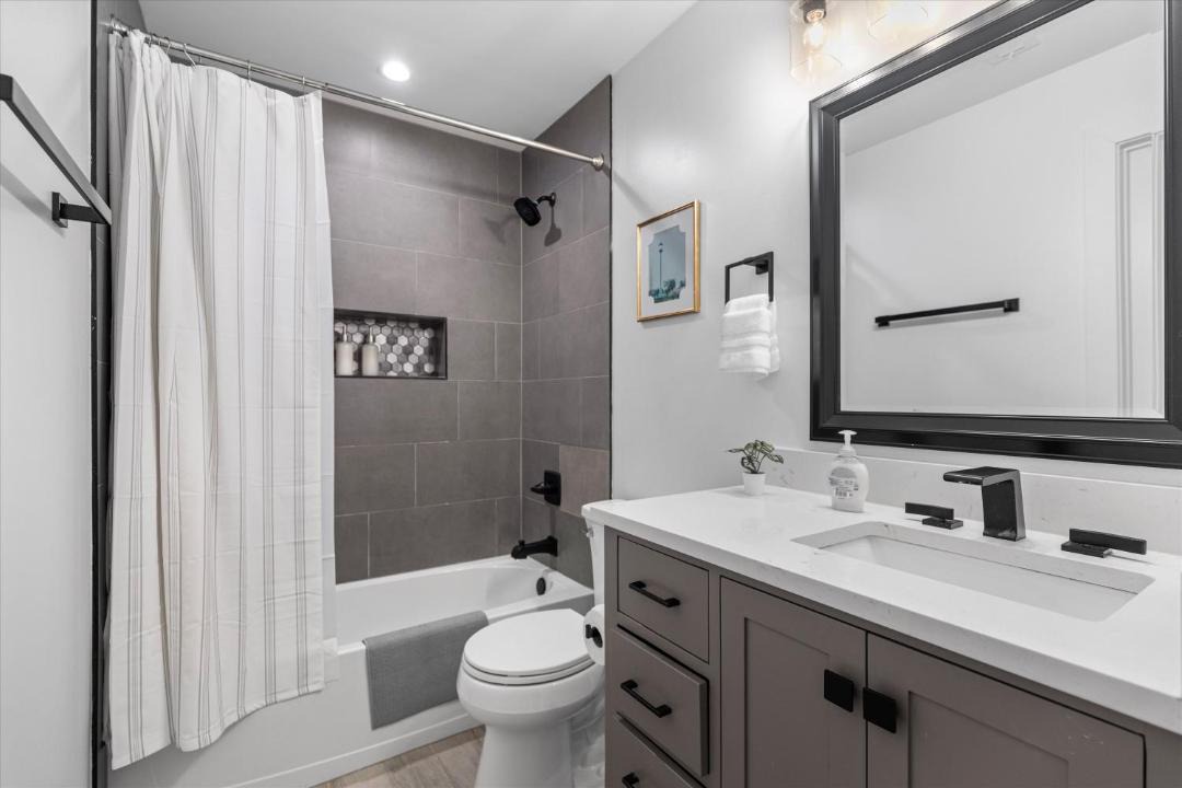 Photo of Bathroom in Park View