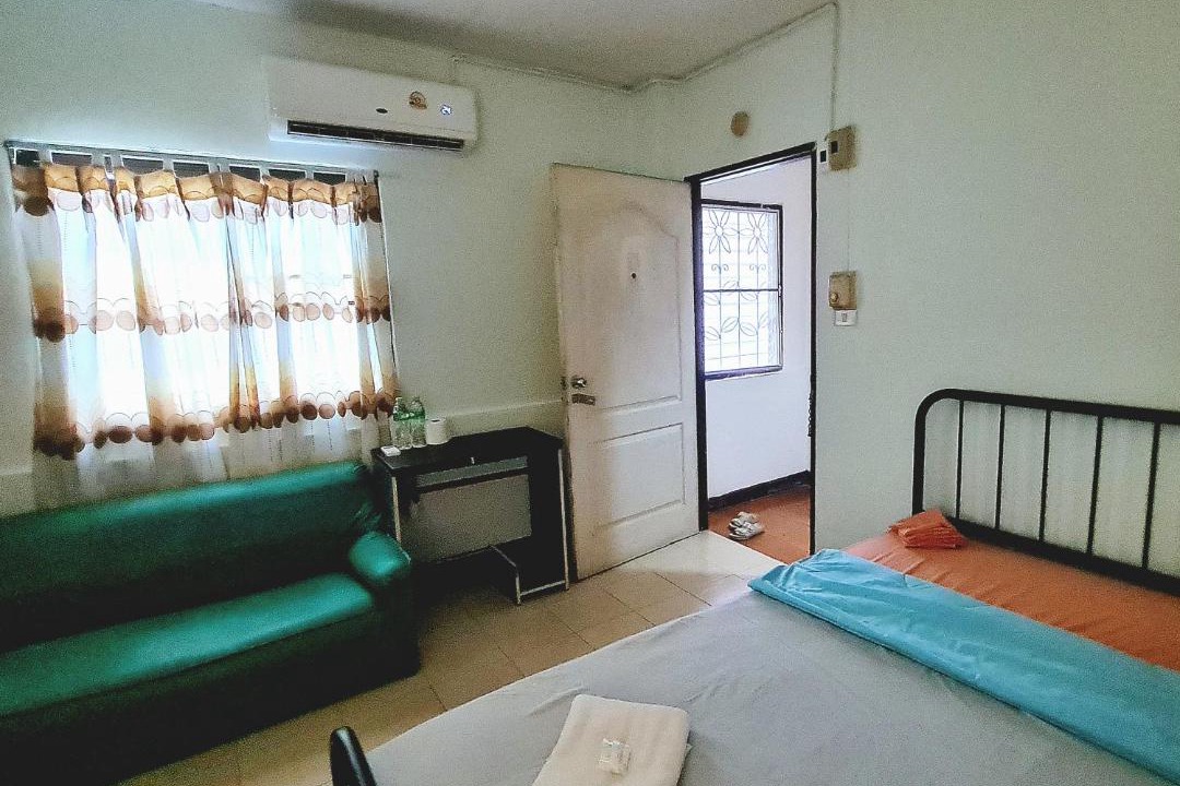Photo of Bedroom in Khlong Thanon