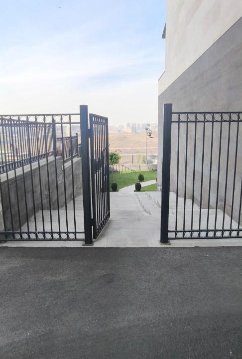 Photo of Patio Balcony in Nor-Nork