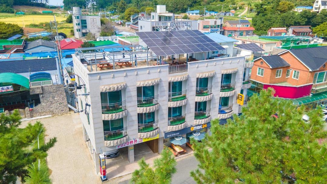 Photo of Buildings in Kujanggul