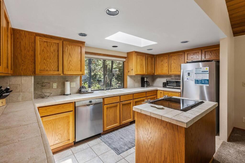 Photo of Kitchen in Sunriver