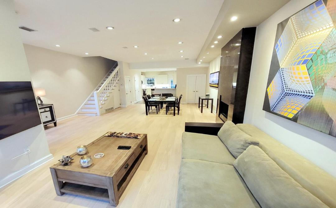 Photo of Livingroom in Cardozo